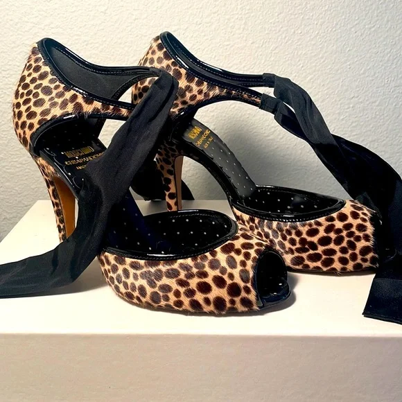Moschino | Shoes | Leopard Print Heels With Bow | Poshmark display picture 1